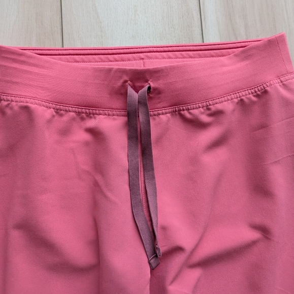 New Figs Livingston scrub pants desert rose - Picture 8 of 15